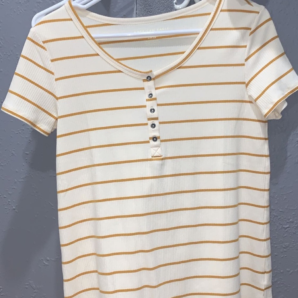 American Eagle short sleeve top